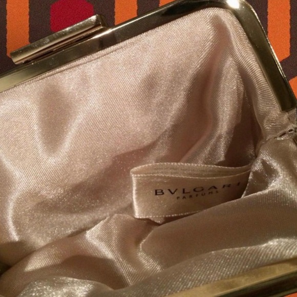 VINTAGE 00s BVLGARI Parfums Silver & White Mini Clutch - Picture 3 of 4